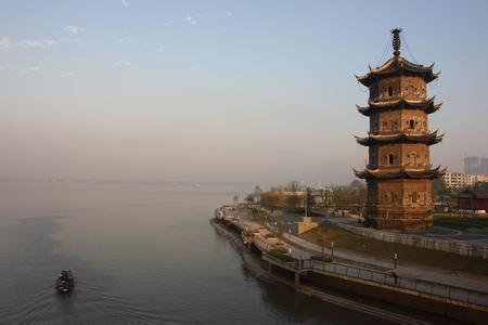 鏡湖天氣預(yù)報(bào)10天查詢