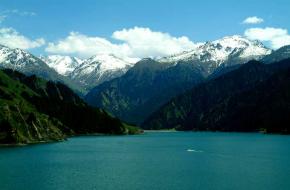 天山天池天氣