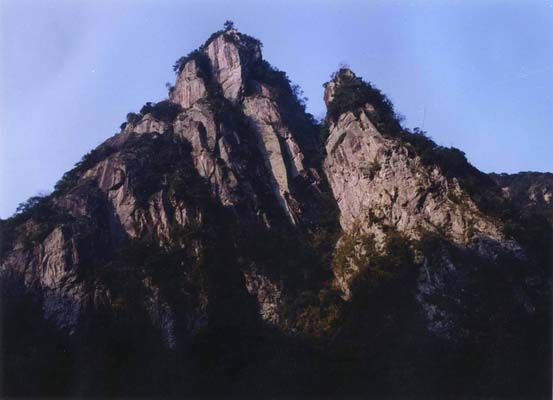 湖州新建風山靈德王廟記天氣