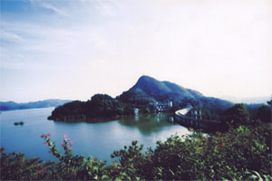 信陽新縣香山湖天氣