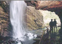 靖西古龍山峽谷群天氣