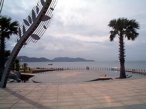 三亞海月廣場天氣