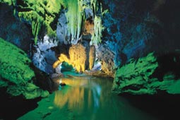 重慶張關水溶洞天氣