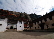稻城奔波寺天氣
