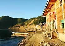 麗江瀘沽湖村落天氣